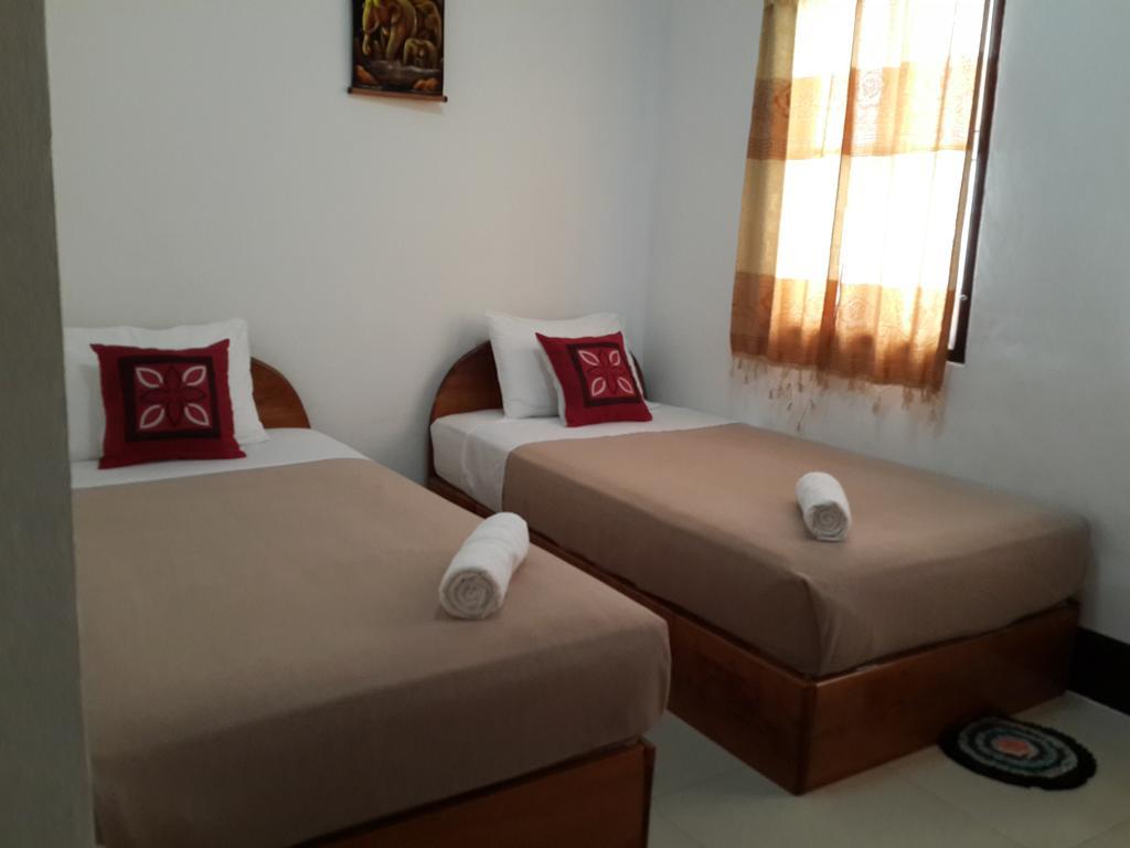 A Tee Guesthouse Luang Prabang Ruang foto