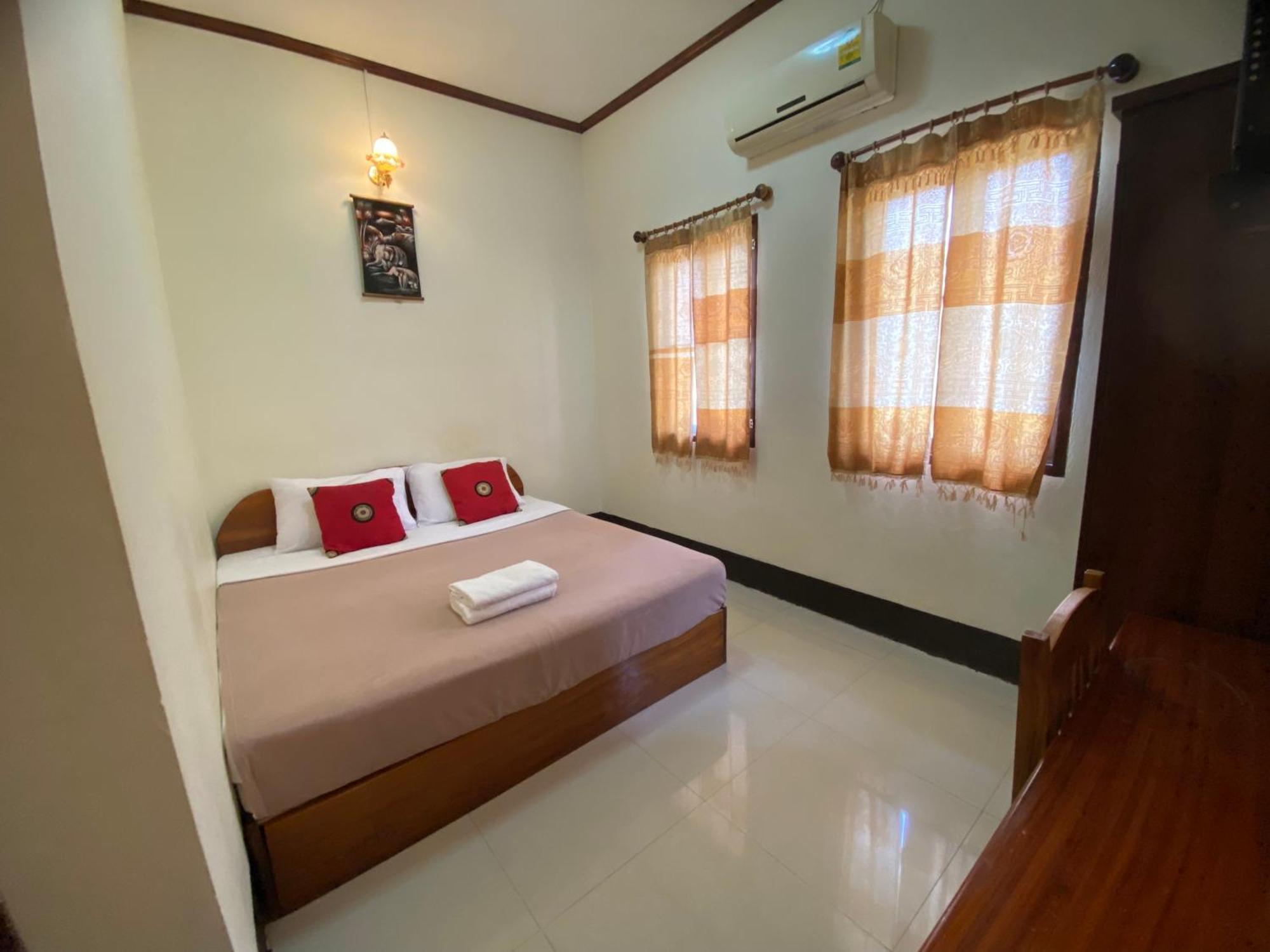 A Tee Guesthouse Luang Prabang Bagian luar foto