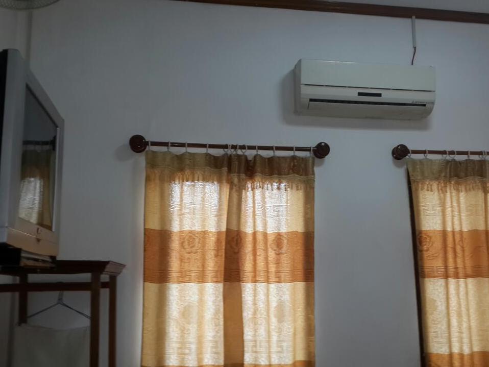 A Tee Guesthouse Luang Prabang Bagian luar foto