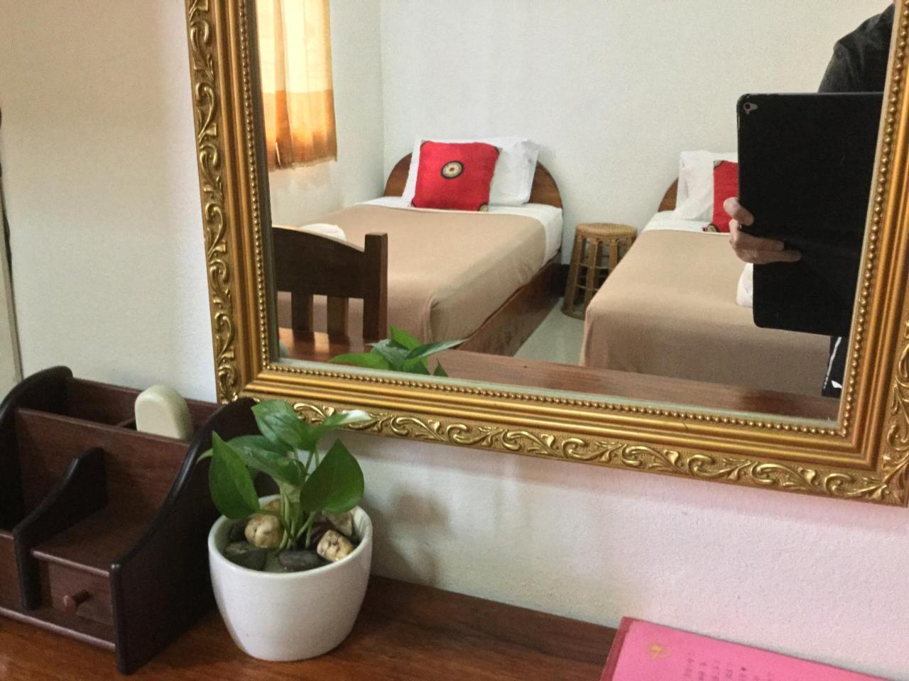 A Tee Guesthouse Luang Prabang Bagian luar foto