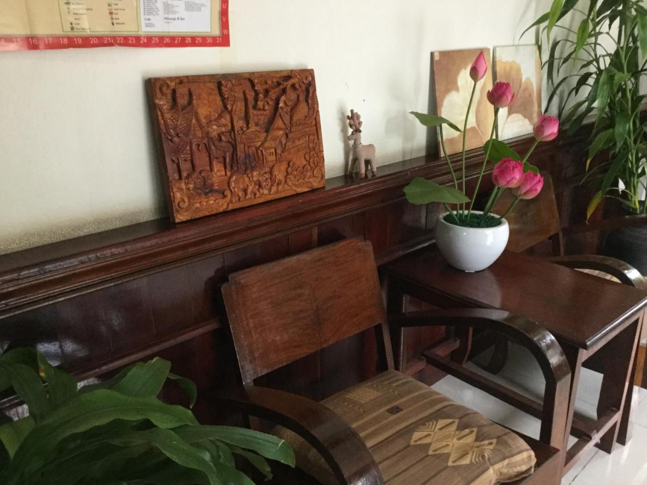 A Tee Guesthouse Luang Prabang Bagian luar foto